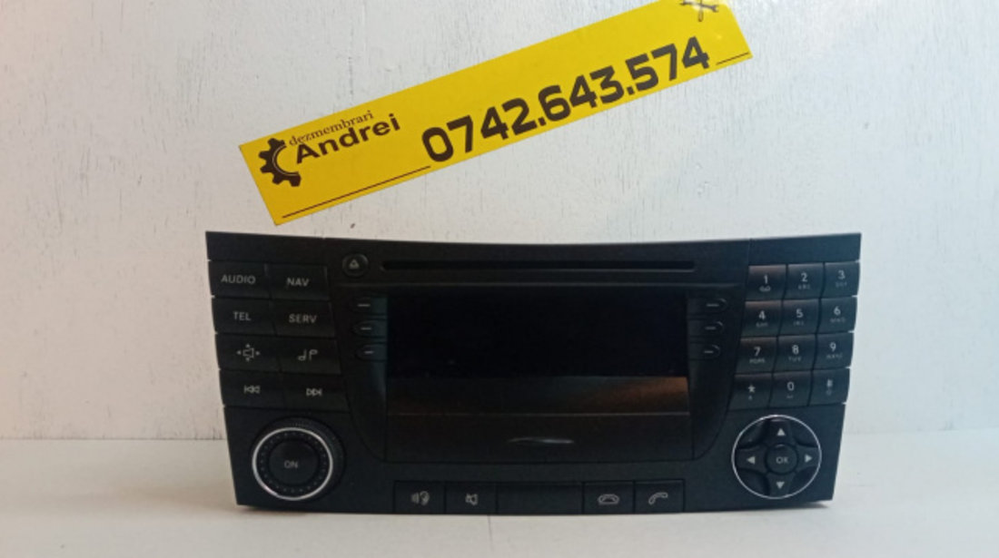 Radio/CD/DVD/GPS cod A2118702989 Mercedes-Benz E-Class W211/S211 [2002 - 2006]