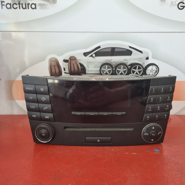 Radio CD Mercedes-Benz E-Class (2002-2008) [W211] 2.2 Motorina 2004, A2118209889