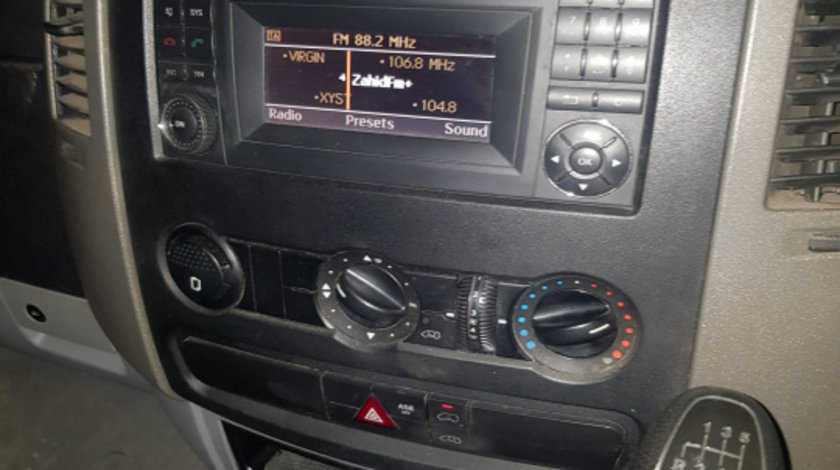 Radio cd Mercedes-Benz Sprinter 2 906 [2006 - 2013] Autoutilitara duba 4-usi 2.2 CDI MT (109 hp) Sprinter 313cdi, 2.2 biturbo