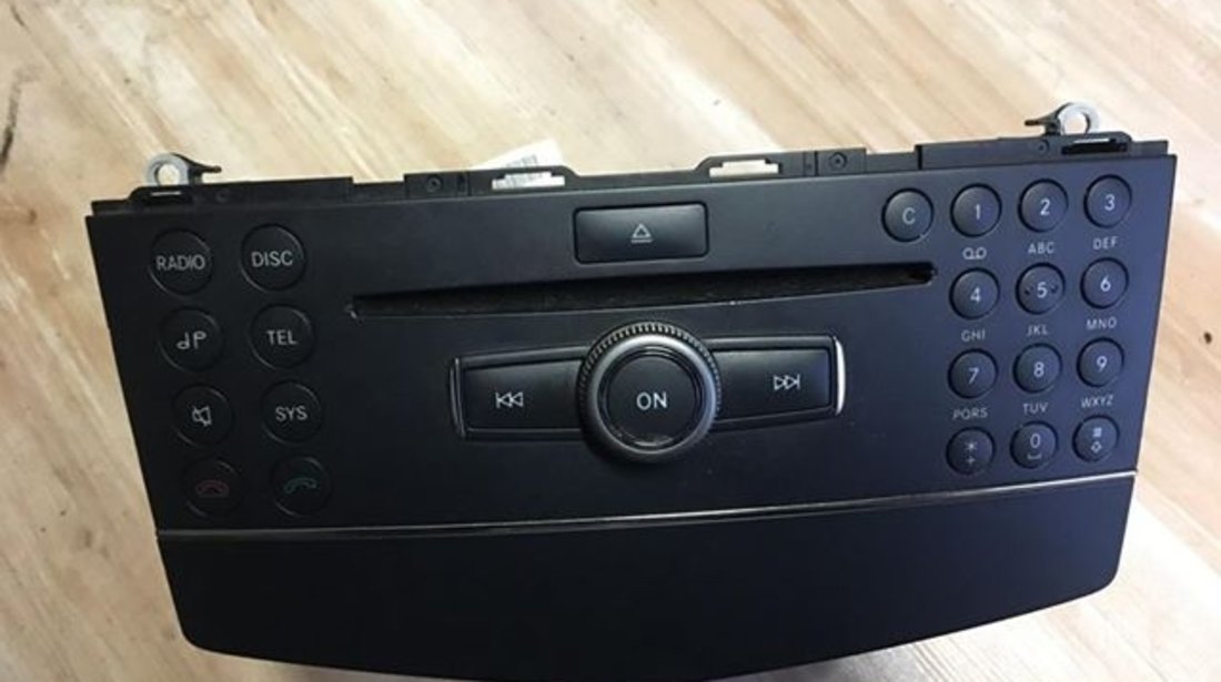 Radio CD Mercedes C class w204 2007