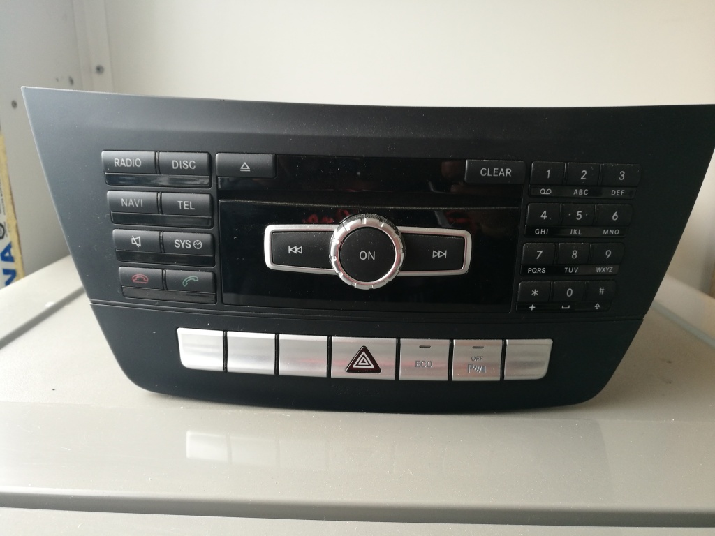 Radio CD Mercedes C220 CDI w204 facelift a2049003509