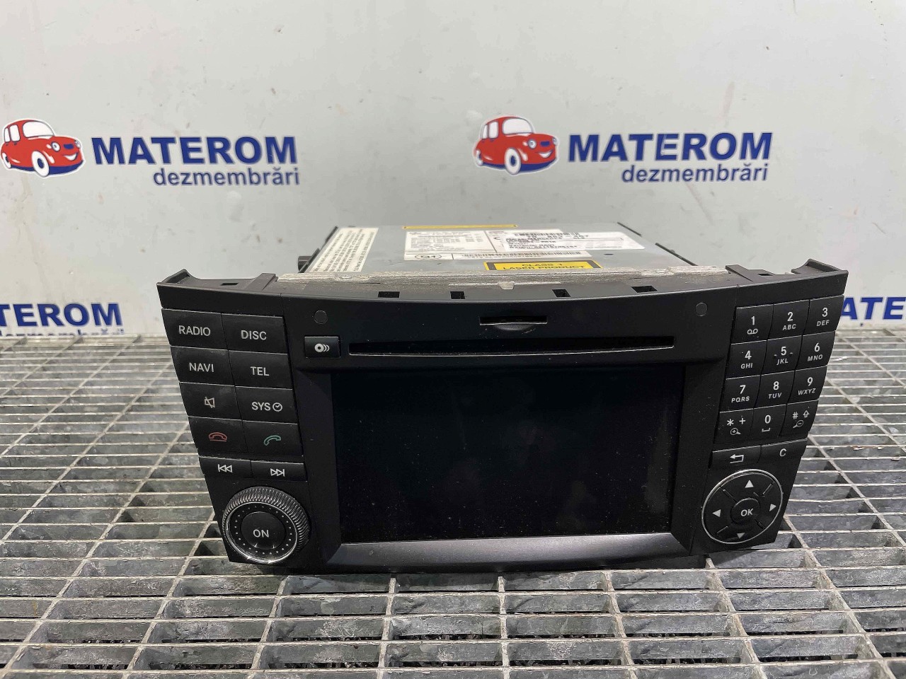 RADIO CD MERCEDES CLS - - (2004 2010)