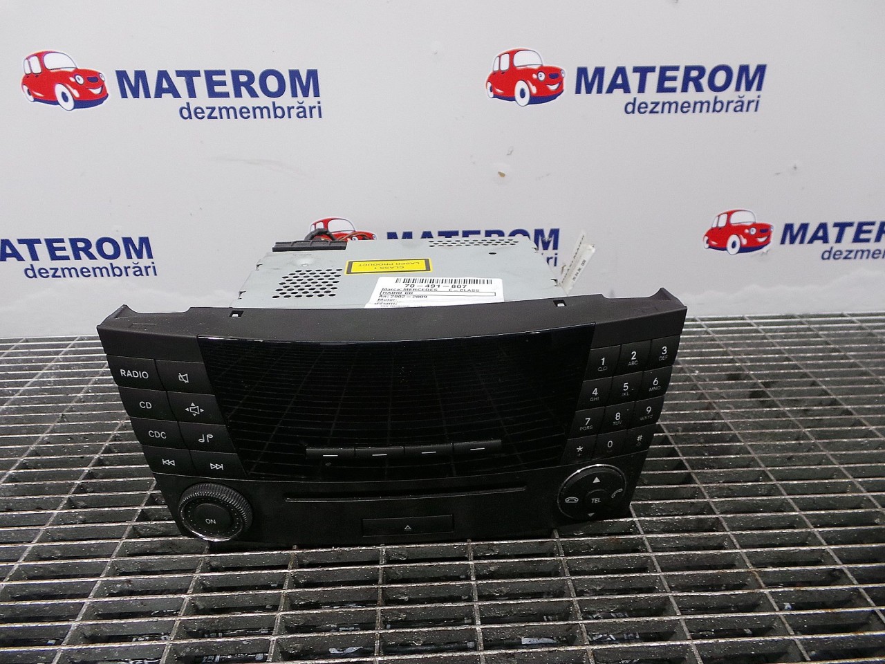 RADIO CD MERCEDES E-CLASS - - (2002 2009)