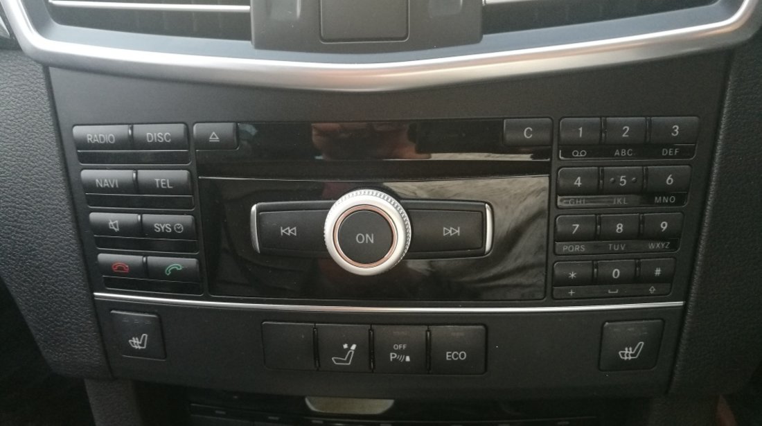 Radio cd Mercedes E-CLASS W212 model 2012