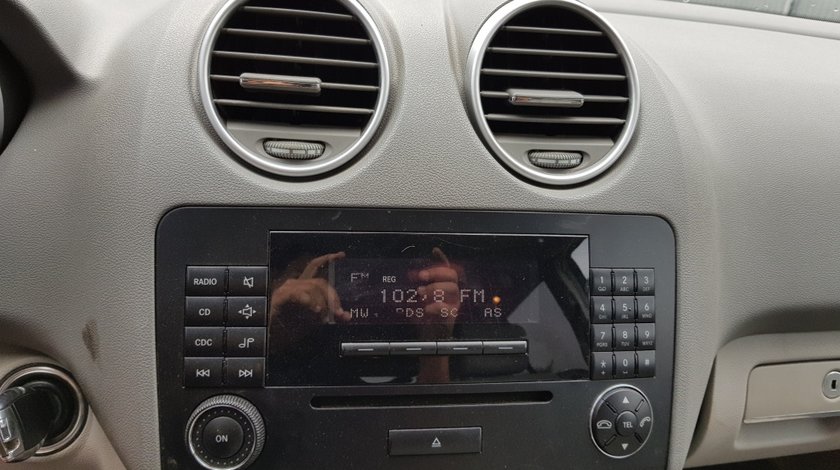 RADIO CD MERCEDES W164 ML