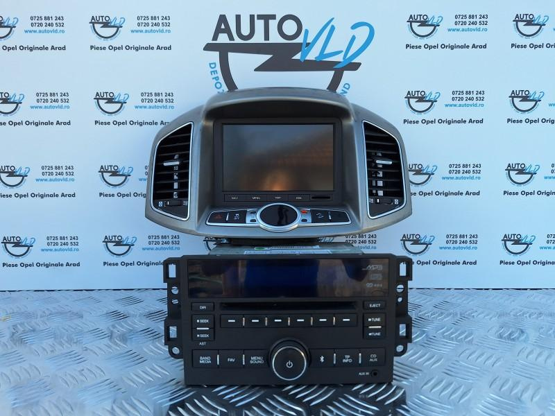 Radio CD MP3 GPS navigatie 10R-021641 cu consola bord Chevrolet Captiva facelift 2010-2014 95200669
