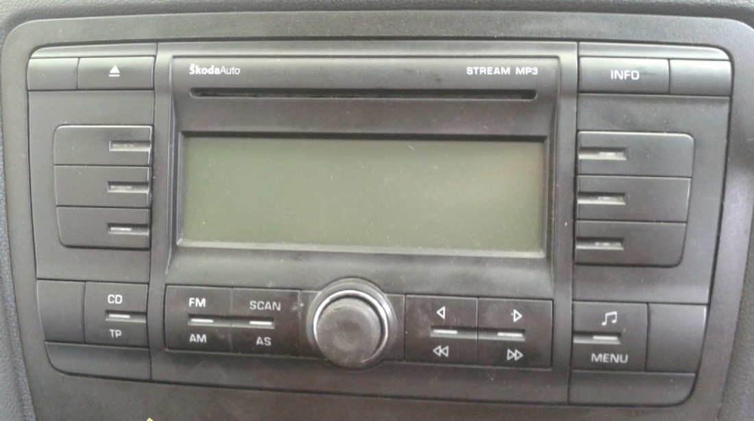 Radio cd mp3 skoda octavia 2 golf 5