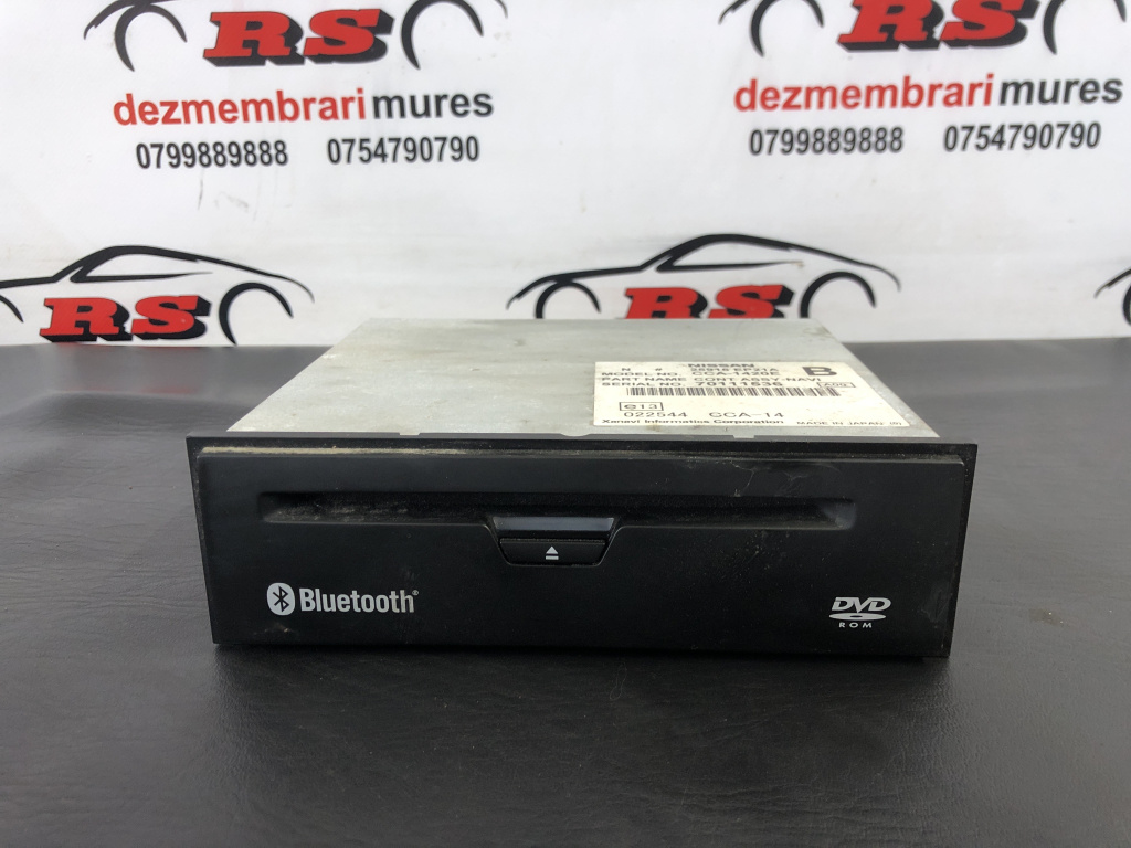 Radio CD Navara D40 argintiu automat sedan 2006 (022544CCA14)