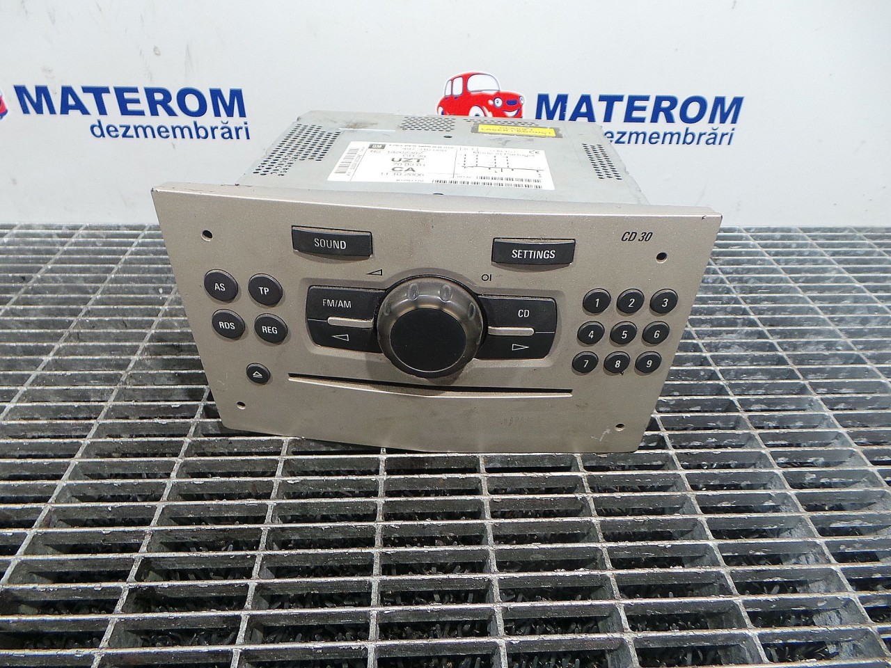 RADIO CD OPEL CORSA D - - (2006 2011)