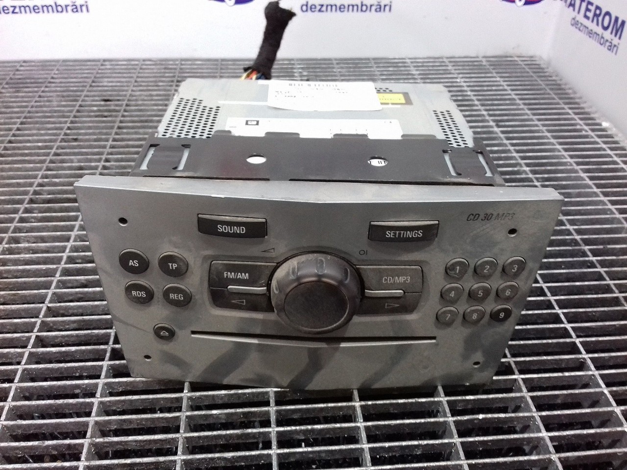 RADIO CD OPEL CORSA D - - (2006 2011)