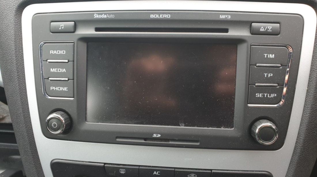 Radio CD Player Aux Auxiliar BOLERO Skoda Yeti 2010 - 2013 [C4111]