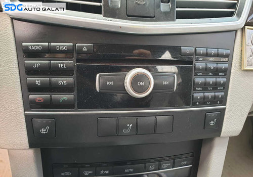 Radio CD Player BR212 Mercedes Clasa E Class W212 2009 - 2016 Cod A2129004910 A2129018102 A212902410...