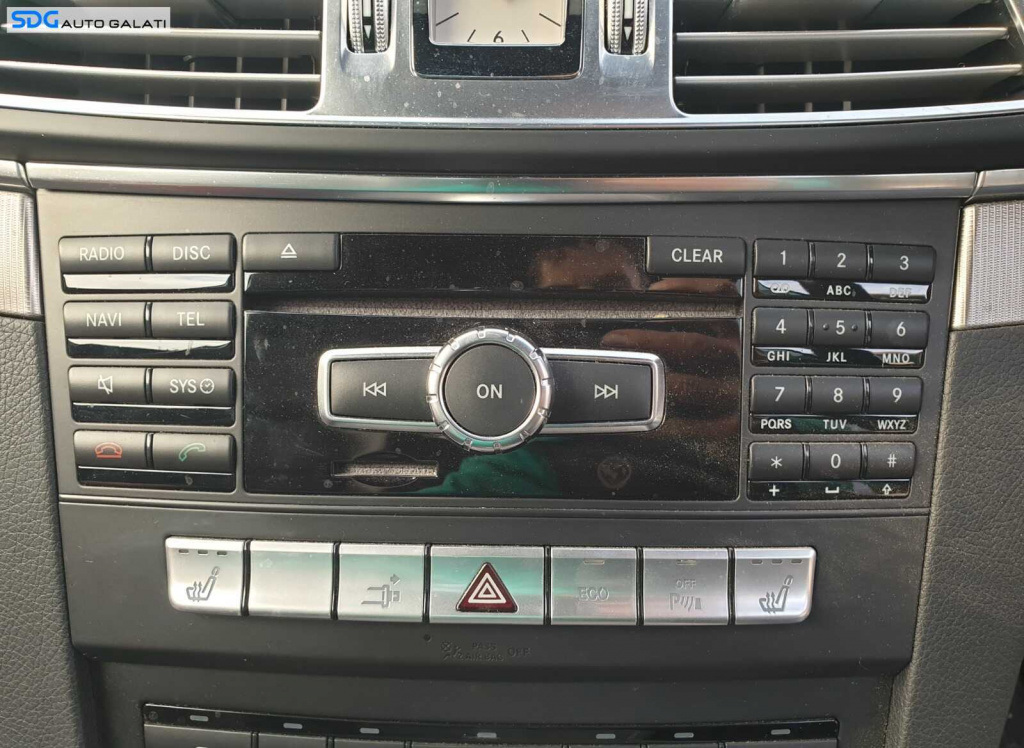 Radio CD Player cu Incalzire Scaune Mercedes Clasa E Class W207 C207 A207 E180 E200 E220 E250 E300 E320 2009 - 2016 [C9288]