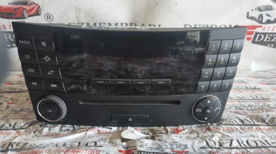 Radio CD-Player Mercedes-Benz E-Class (W211) cod a2118702189