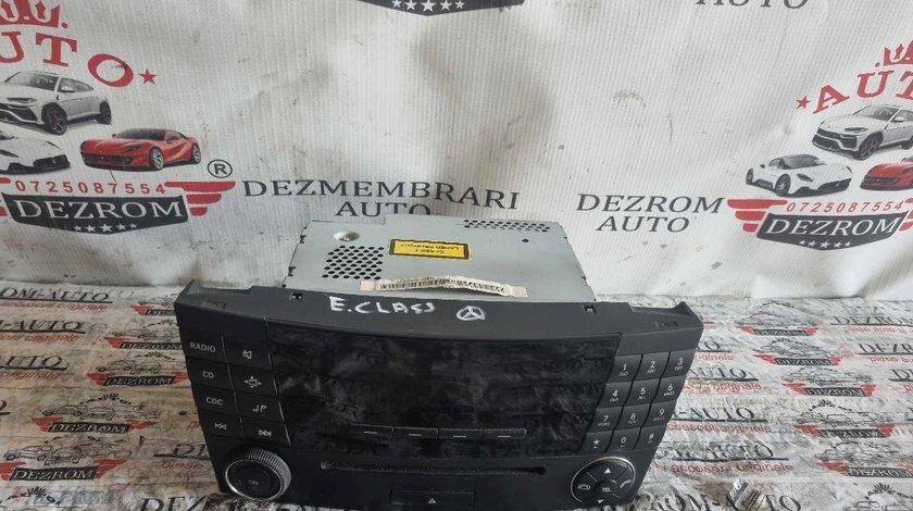 Radio CD-Player Mercedes-Benz E-Class (W211) cod a2118702189