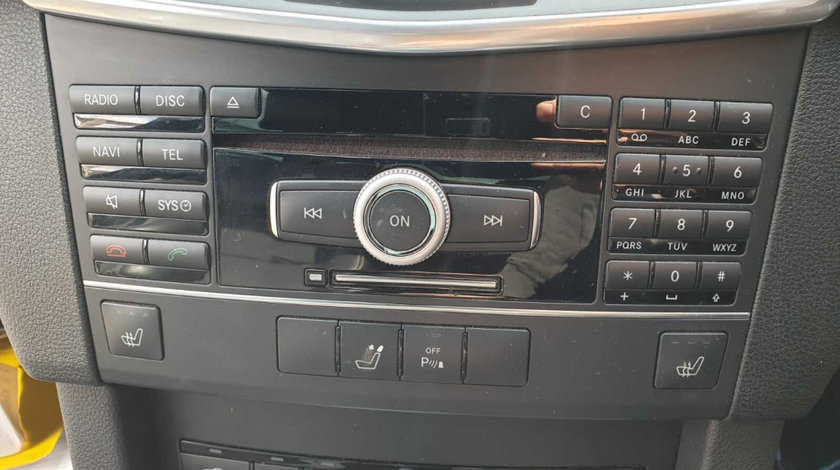Radio CD Player Mercedes Clasa E Class W212 2009 - 2016 [C4947]