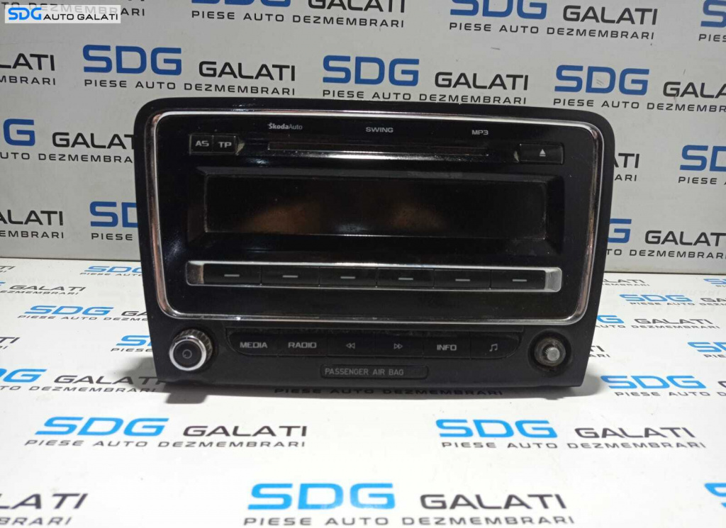 Radio CD Player Radio Swing MP3 Skoda Superb 2 2008 - 2013 Cod 3T0035161 [L2621] (Buton Lipsa)