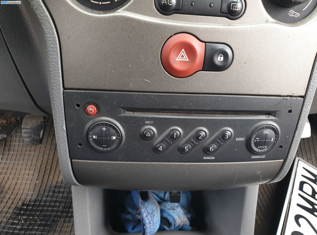 Radio CD Player Renault Grand Modus 2008 - 2012 [K5919]