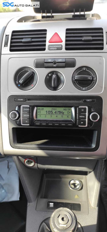 Radio CD Player VW Touran 2003 - 2010
