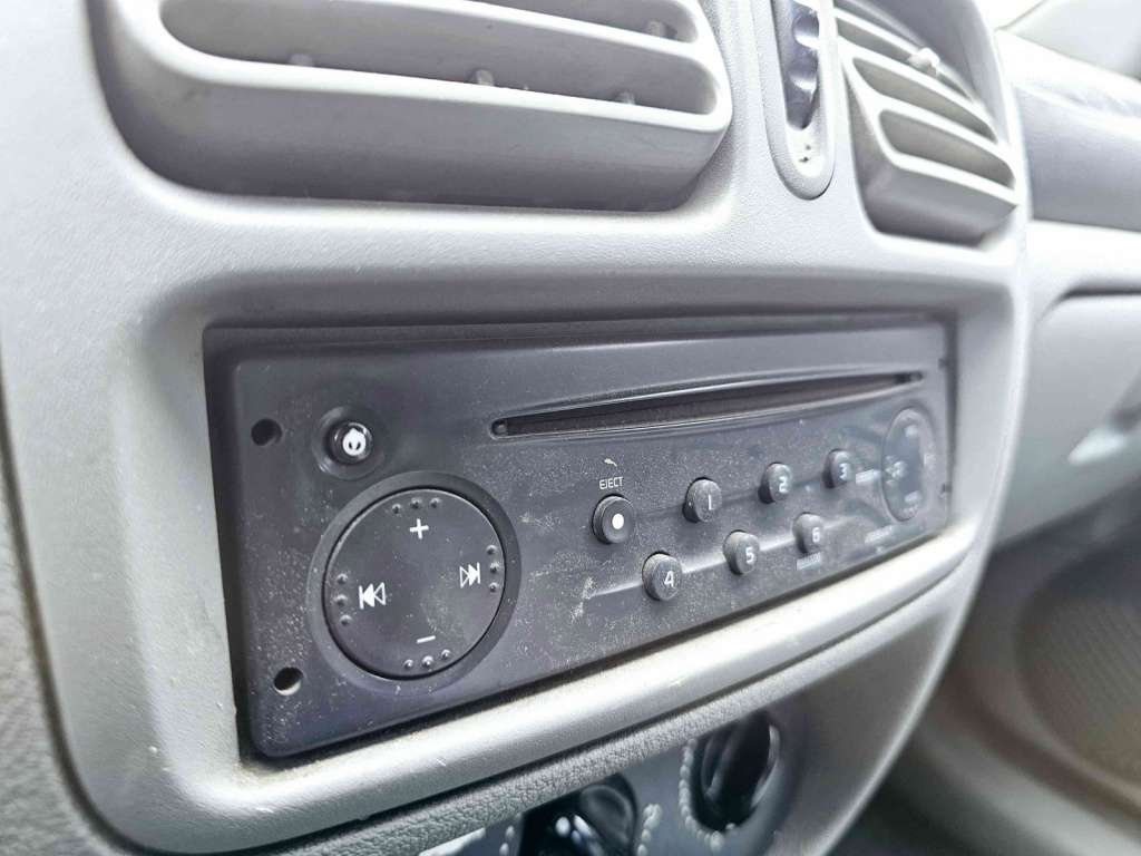 Radio CD Renault Clio 2 / Symbol 1 [Fabr 1998-2008] OEM