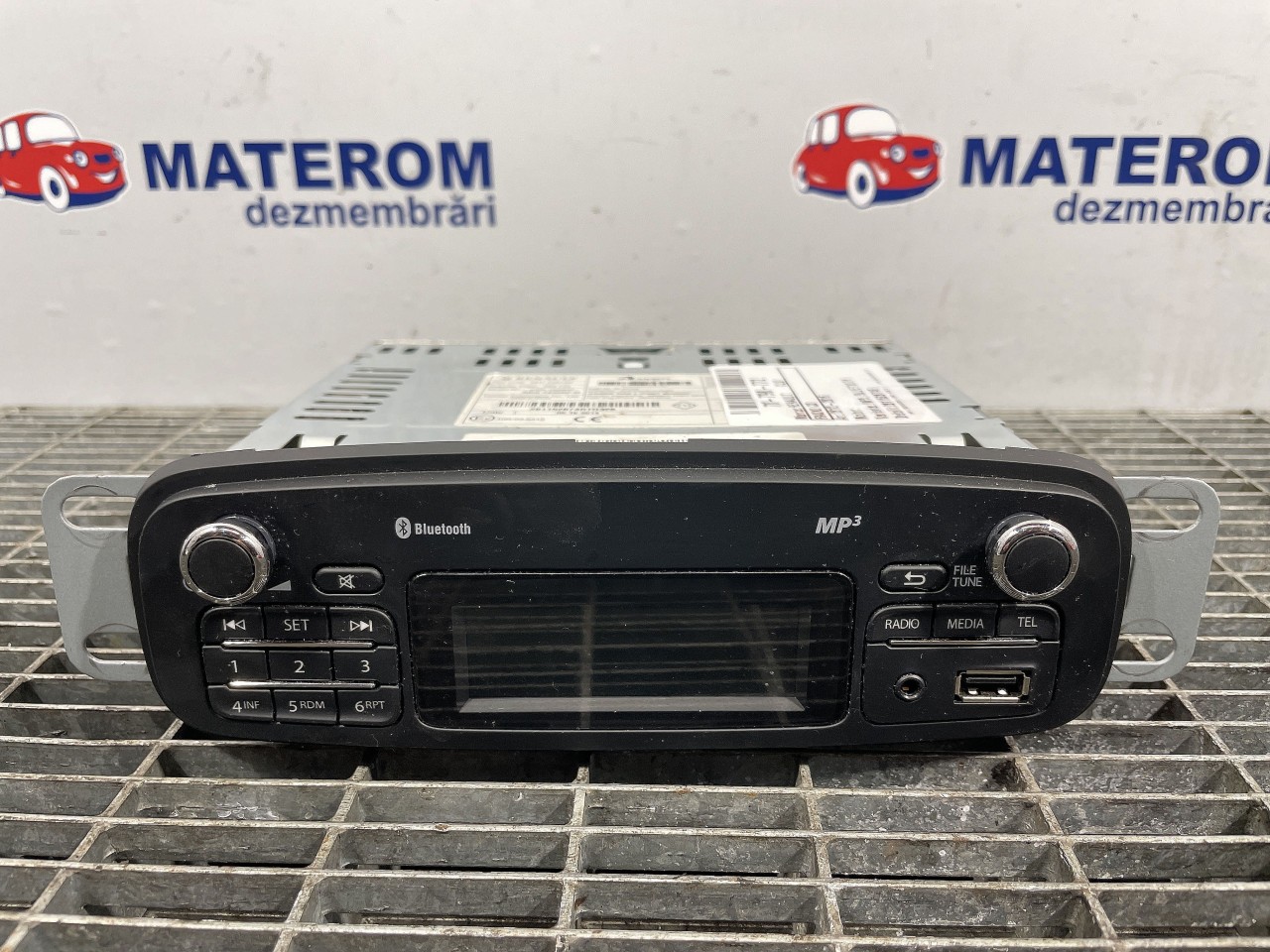 RADIO CD RENAULT CLIO - - (2012 2016)