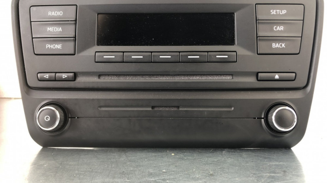 Radio CD Skoda Octavia 3 Combi 1.6 TDI DSG 7 Automat, 105cp sedan 2014 (5E0035875)