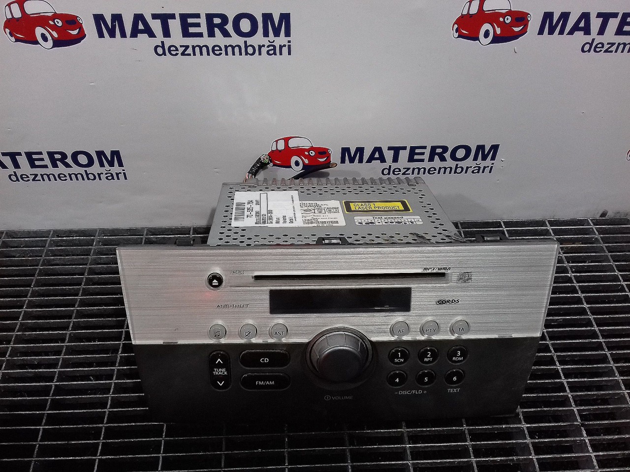 RADIO CD SUZUKI SWIFT - - (2005 2010)