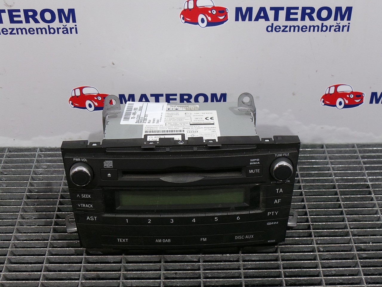 RADIO CD TOYOTA AVENSIS - - (2008 2012)