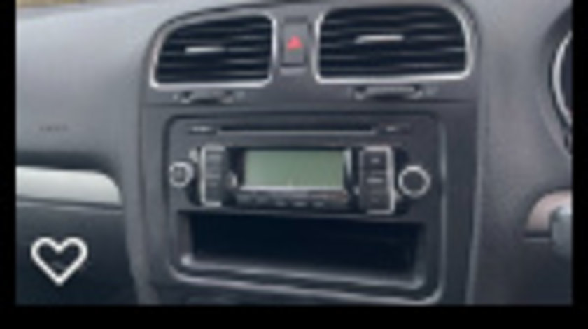 Radio cd Volkswagen Golf 6 [2008 - 2015] Hatchback 5-usi 2.0 TDI MT (110 hp)