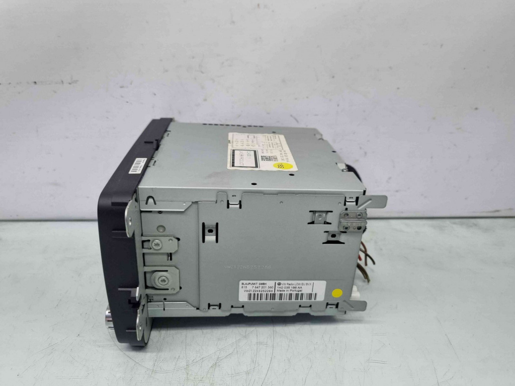Radio CD Volkswagen Jetta 4 (6Z) [Fabr 2011-2017] 1K0035186AA