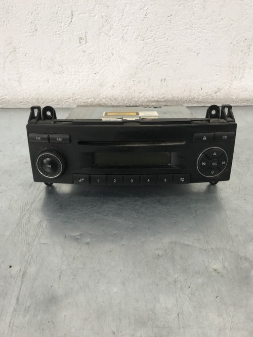 Radio CD VW Crafter 2.5 TDI Manual, 136hp sedan 2008 (cod intern: 42010)