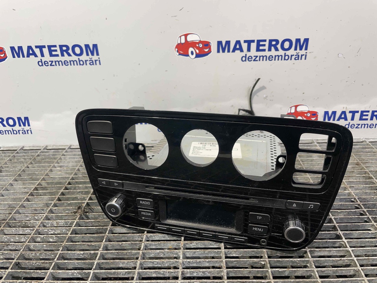 RADIO CD VW UP - - (2011 2016)