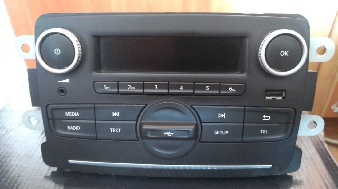 Radio mp3 bluetooth usb player dacia Logan Duster Sandero Logdgy