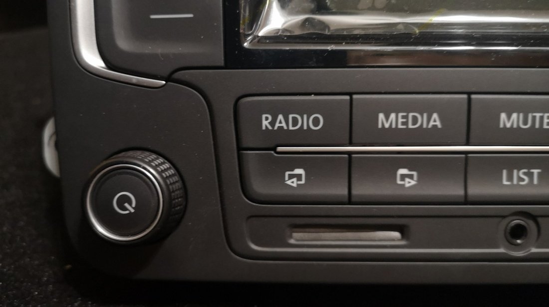 Radio Original OEM USB SDCard AUX RCN210 Golf Eos Jetta Caddy Passat Tiguan Bettle Touran