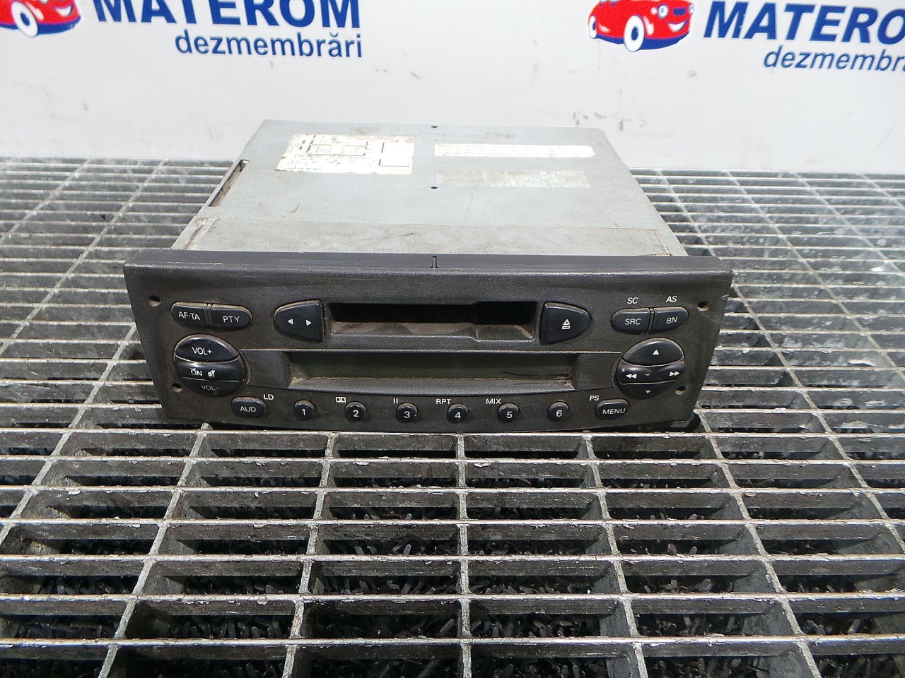 RADIOCASETOFON FIAT DOBLO DOBLO - - (2001 2005)