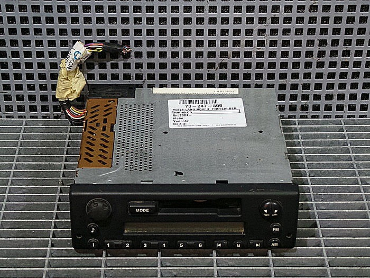 RADIOCASETOFON LAND ROVER FREELANDER - - (2004 2006)
