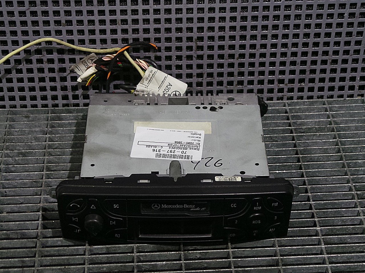 RADIOCASETOFON MERCEDES C-CLASS - - (2000 2007)