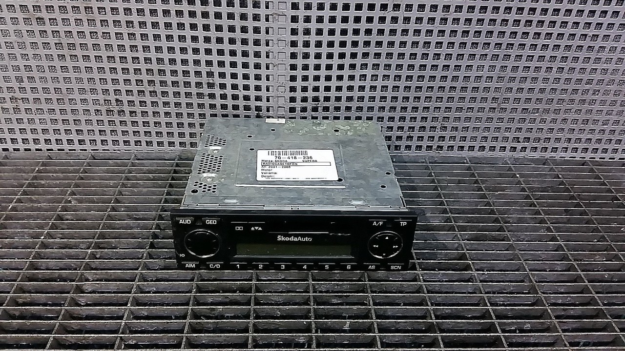 RADIOCASETOFON SKODA SUPERB - - (2001 2008)