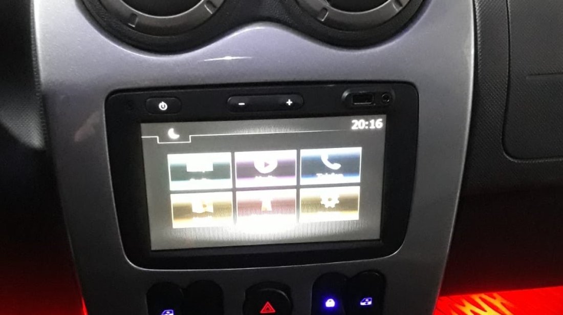 RAMA ADAPTOARE DEDICATA DACIA LOGAN / DUSTER / SANDERO PENTRU NAVIGATIE DE FABRICA OEM SAU ANDROID