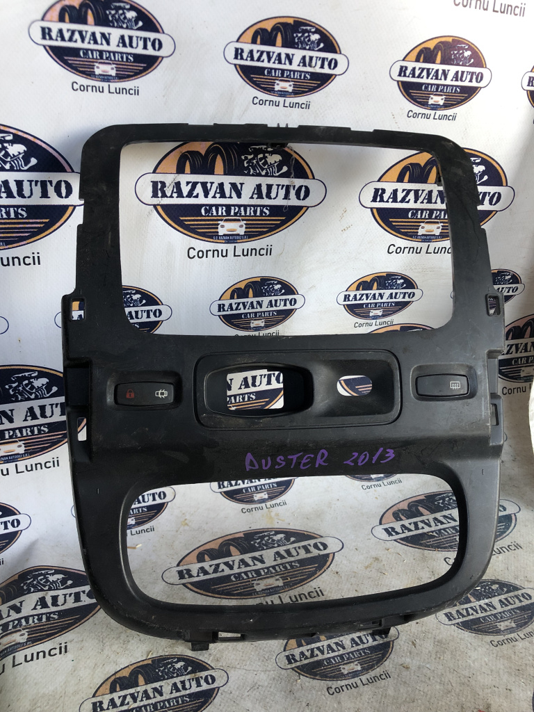 Rama Cd player Dacia Duster 2013