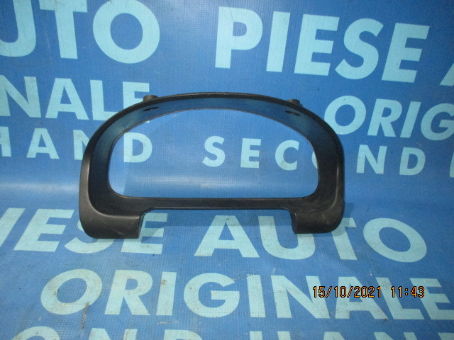 Rama ceasuri bord Mazda 6 2003; G22C55421
