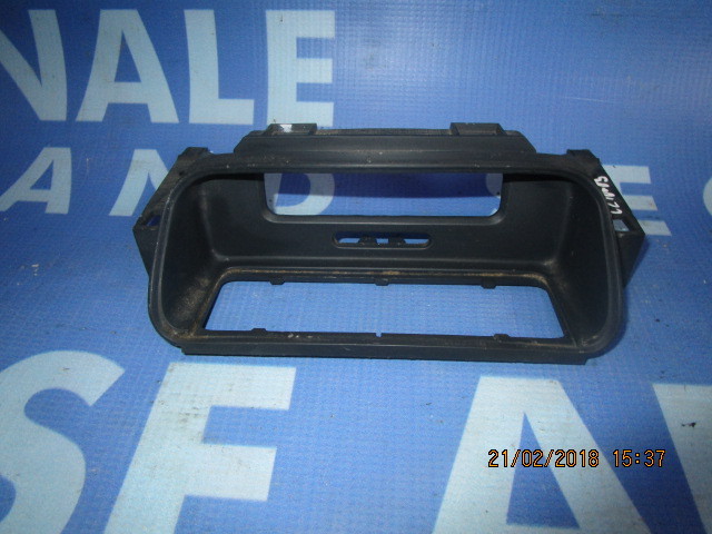Rama ceasuri bord Renault Clio ;  8200069064