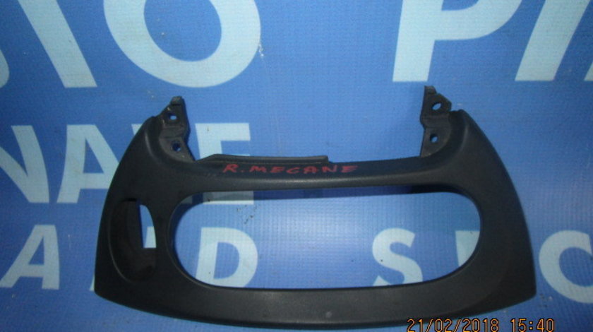 Rama ceasuri bord Renault Megane ;  7700841057