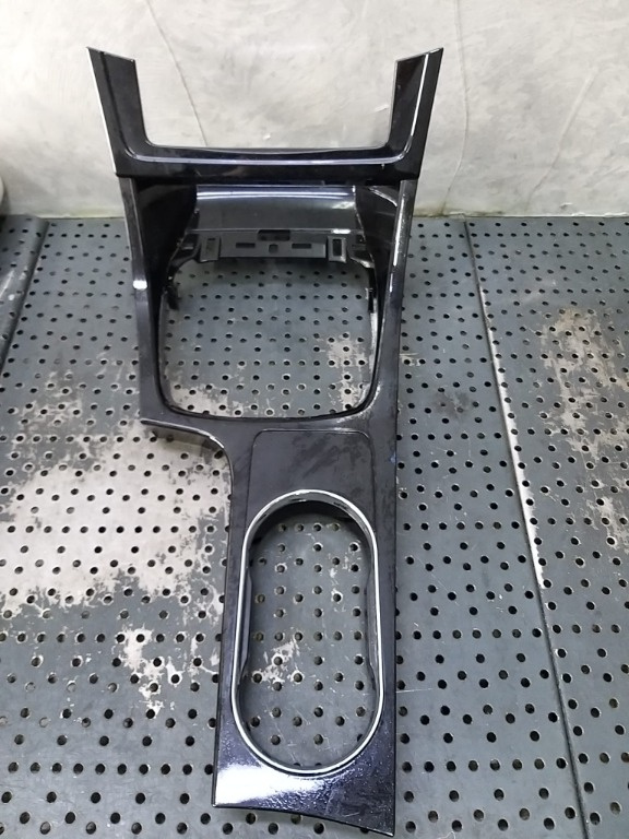 Rama consola centrala ford mondeo 4 ba7 1156821a a045h20