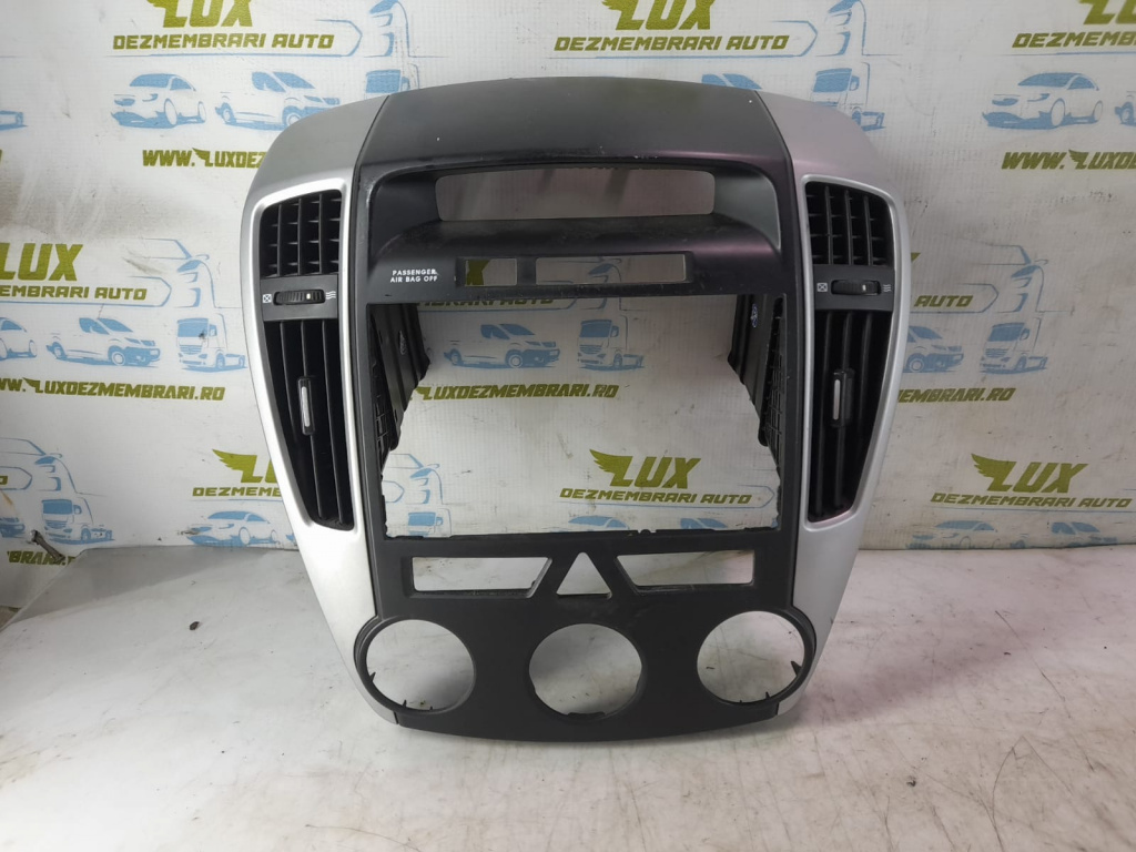 Rama consola centrala ventilatie bord 84740-1h005 Kia Ceed [facelift] [2010 - 2012] 1.6 benzina G4FC