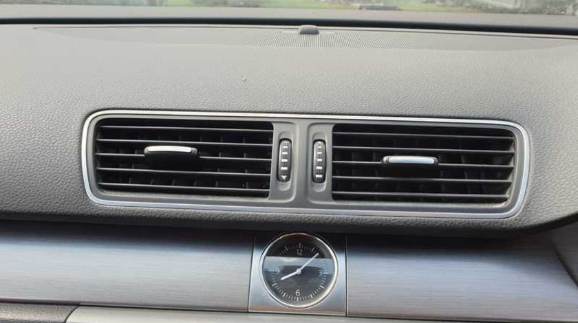 Rama Grila Ornament Panou Comanda AC Clima Climatronic VW Passat B7 2010 - 2015