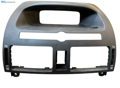 Rama Grila Plastic Bord de la Display Radio Gura Guri Aerisire Toyota Avensis T25 2003 - 2009 [V0630...