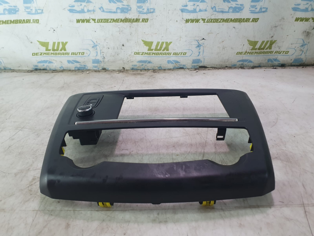 Rama navigatie 681043286R Renault Kadjar [2015 - 2018] 1.6 dci R9M414