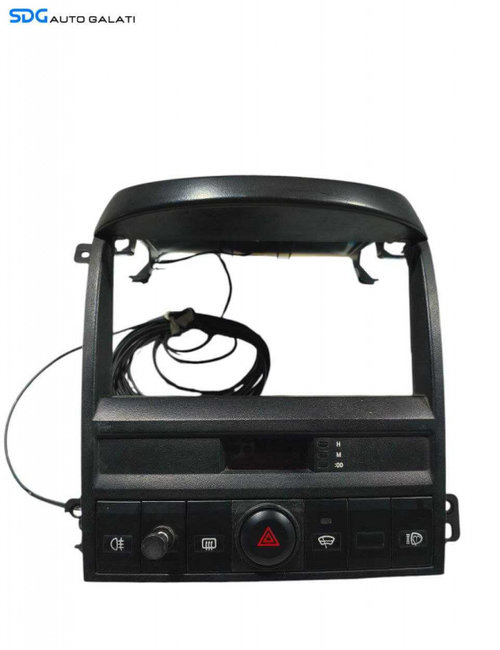 Rama Ornament Bord Panou Control Avarii Proiectoare Kia Sorento 2002 - 2009 Cod 84760-3E100 [LR1320]