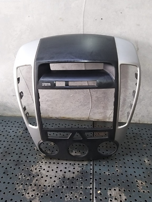 Rama ornament consola centrala kia ceed 1 847401h005
